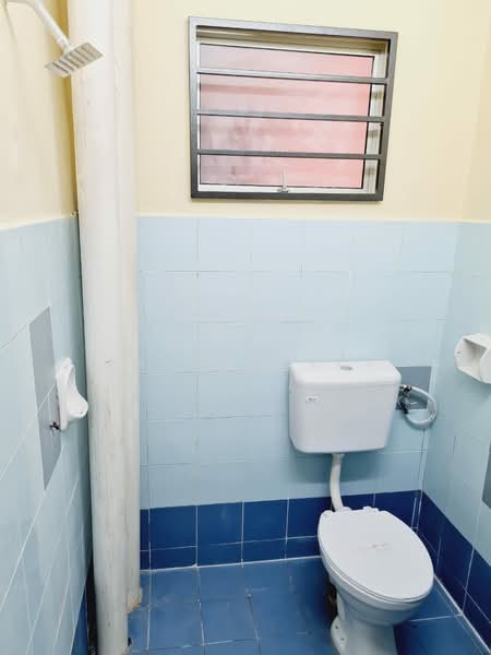 Rumah Flat untuk Dijual di Taman Pandan Perdana - Jayden Lee - Bathroom - PropertyGuru.com.my