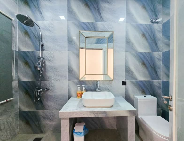 Rumah Teres 2 Tingkat untuk Dijual di Taman Setiawangsa (Setiawangsa) - Zul Syafiq - Bathroom - PropertyGuru.com.my