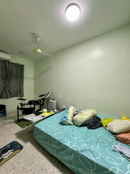 Rumah Teres untuk Dijual di Bandar Baru Permas Jaya (Permas Jaya) - Benjamin Ong - Bedroom - PropertyGuru.com.my