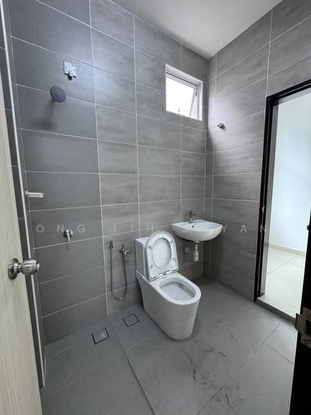 Rumah Teres 2-Tingkat untuk Dijual di Bandar Layangkasa (Pasir Gudang) - Ong Lih Shyan - Bathroom - PropertyGuru.com.my