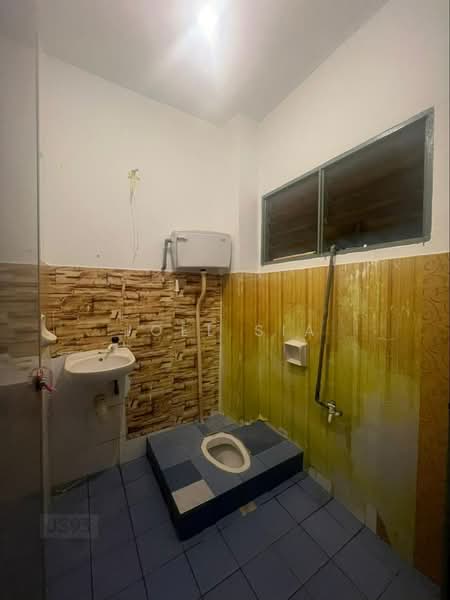2-storey Terraced House for Rent in Klang (Selangor) - Joel Sia - Bathroom - PropertyGuru.com.my