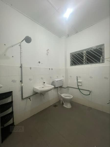 2-storey Terraced House for Rent in Klang (Selangor) - Joel Sia - Bathroom - PropertyGuru.com.my