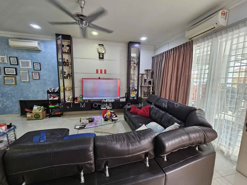 Rumah Teres 3 Tingkat untuk Dijual di Shah Alam (Selangor) - Simon Chang - Living Room - PropertyGuru.com.my