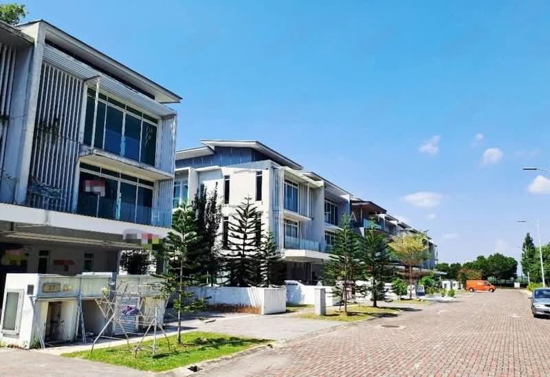 Rumah Teres 3 Tingkat untuk Dijual di D'Island (Puchong) - Hannee Tay - Exterior - PropertyGuru.com.my