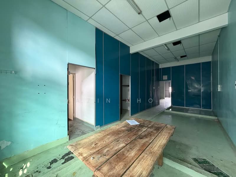 Shop for Sale in Kelebang (Ipoh) - Qazin Khoo - Interior - PropertyGuru.com.my