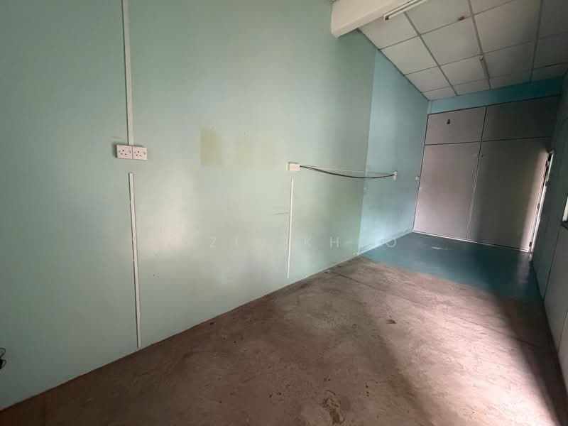 Shop for Sale in Kelebang (Ipoh) - Qazin Khoo - Interior - PropertyGuru.com.my