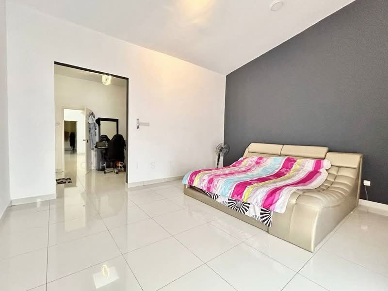 Rumah Teres 2 Tingkat untuk Dijual di Mutiara Rini (Skudai) - Christina Ang - Bedroom - PropertyGuru.com.my