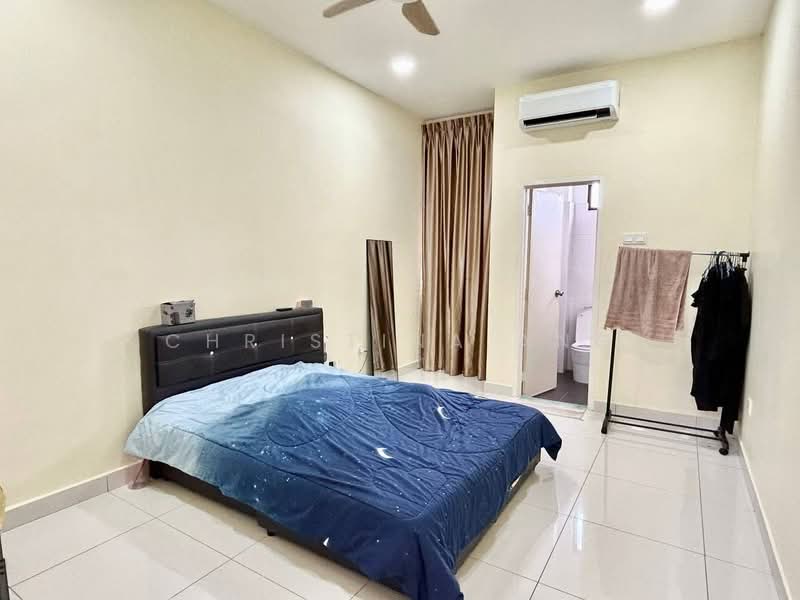 Rumah Teres 2 Tingkat untuk Dijual di Mutiara Rini (Skudai) - Christina Ang - Bedroom - PropertyGuru.com.my