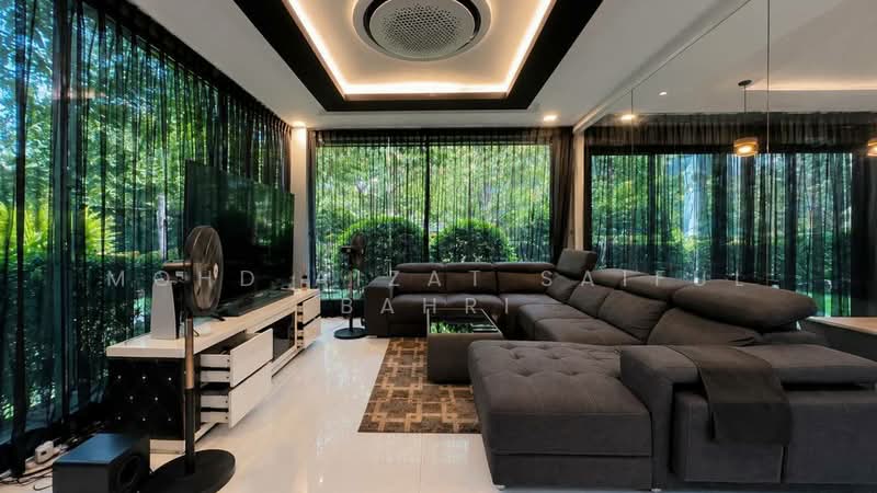 Rumah Teres 3 Tingkat untuk Dijual di Bandar Nusaputra (Puchong) - Mohd Aizat Saiful Bahri - Living Room - PropertyGuru.com.my