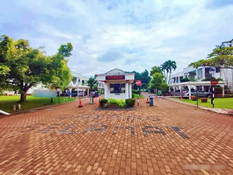 Rumah Banglo untuk Dijual di Country Heights (Kajang) - Hannee Tay - Exterior - PropertyGuru.com.my