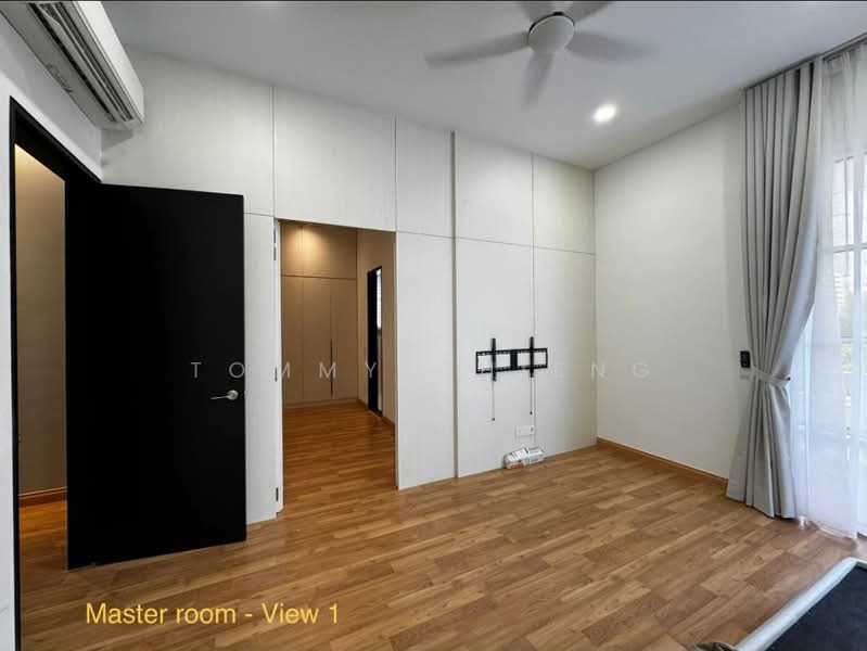 Semi-Detached House for Sale in Eco Majestic (Semenyih) - TOMMY CHIENG - Master Bedroom - PropertyGuru.com.my