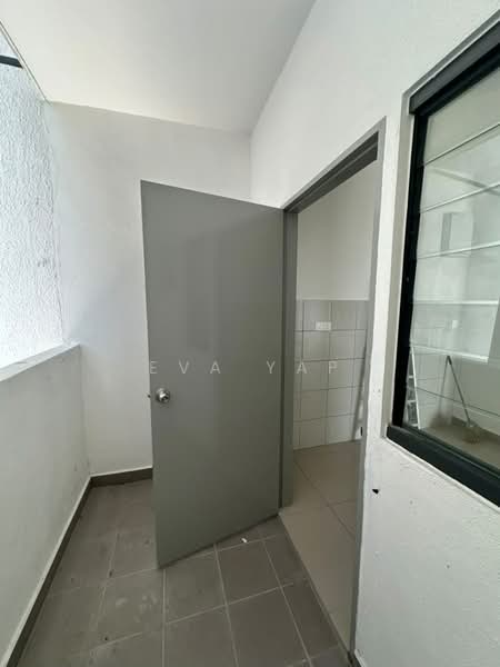 Kondominium untuk Disewa di MiNest Residence - Eva Yap - Balcony - PropertyGuru.com.my