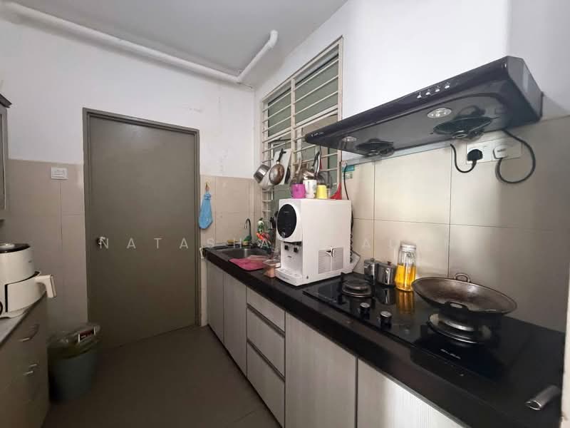 Condominium for Sale at Puncak 7 - Natasha Shadan - Kitchen - PropertyGuru.com.my