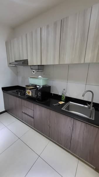 Servis Apartment untuk Disewa di Molek Regency - Eric Tang - Kitchen - PropertyGuru.com.my