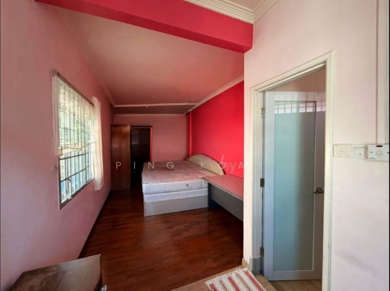 2-storey Terraced House for Sale in Permai Jaya (Tanjung Bungah) - Ping Koay - Bedroom - PropertyGuru.com.my