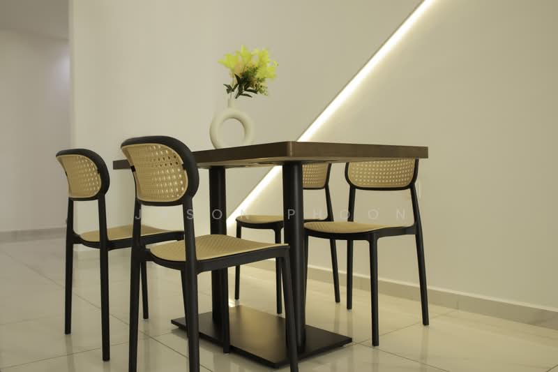 Service Residence for Sale at Sinaran @ Utropolis - Jason Phoon - Dining Room - PropertyGuru.com.my