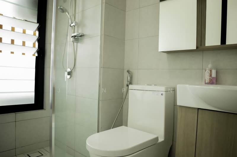 Service Residence for Sale at Sinaran @ Utropolis - Jason Phoon - Bathroom - PropertyGuru.com.my