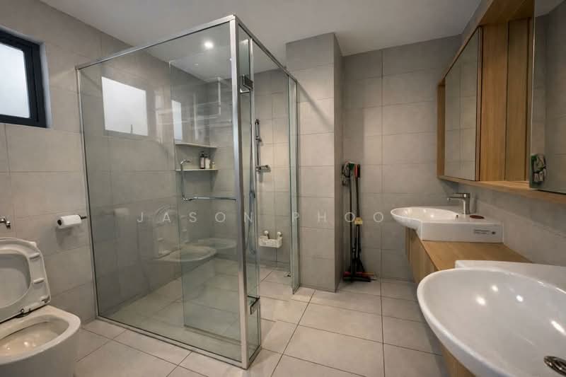 Service Residence for Sale at Sinaran @ Utropolis - Jason Phoon - Bathroom - PropertyGuru.com.my