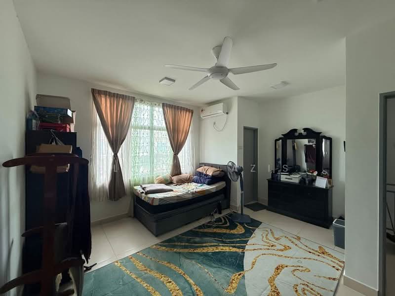 Rumah Berkembar untuk Dijual di Kelapa Sawit (Kulai) - ALHAFIZ AZIS - Bedroom - PropertyGuru.com.my