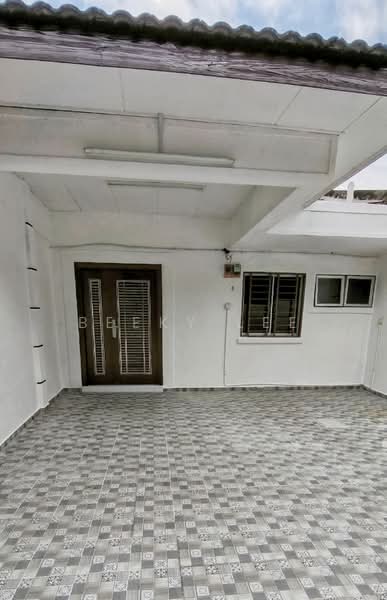 1-storey Terraced House for Sale in Kampar (Perak) - Beeky Lee - Entrance - PropertyGuru.com.my