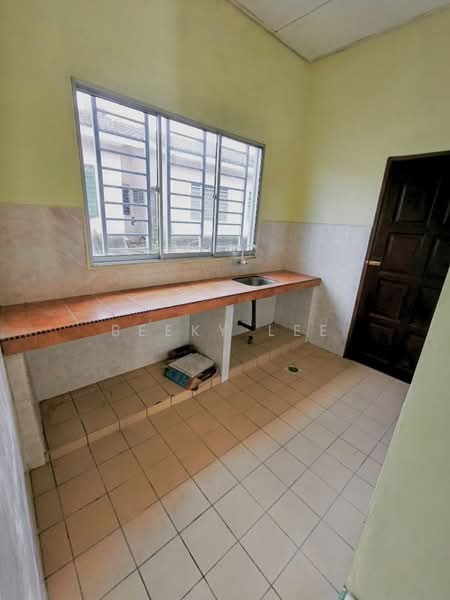 1-storey Terraced House for Sale in Kampar (Perak) - Beeky Lee - Kitchen - PropertyGuru.com.my