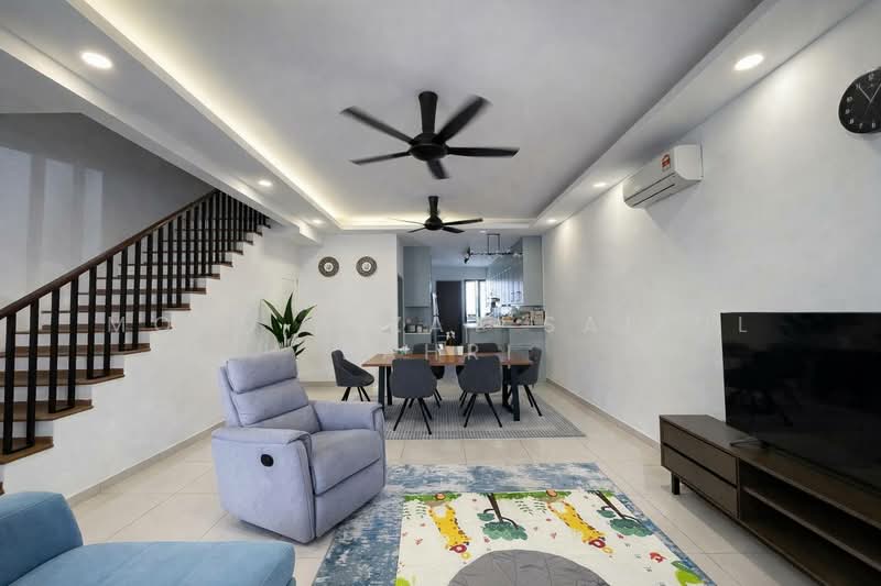 Terraced House for Sale in Elmina (Shah Alam) - Mohd Aizat Saiful Bahri - Living Room - PropertyGuru.com.my