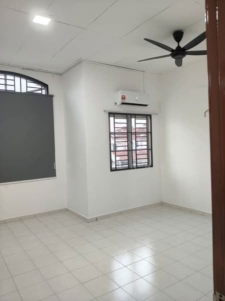 Rumah Teres untuk Disewa di Taman Desa Tebrau (Tebrau) - Eric Tang - Interior - PropertyGuru.com.my