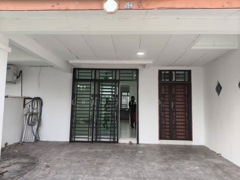 Rumah Teres untuk Disewa di Taman Desa Tebrau (Tebrau) - Eric Tang - Exterior - PropertyGuru.com.my