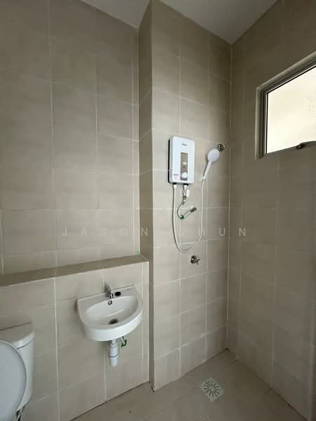 Kondominium untuk Disewa di Residensi Begonia - Jason Chun - Bathroom - PropertyGuru.com.my