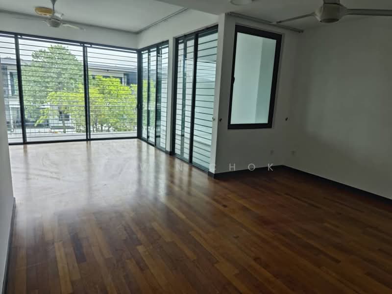 Rumah Teres 3 Tingkat untuk Dijual di Duta Villa (Setia Alam) - Elwin Chok - Living Room - PropertyGuru.com.my
