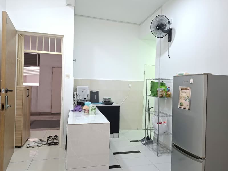 Servis Apartment untuk Disewa di Skypod Residence - Yi Jun - Kitchen - PropertyGuru.com.my