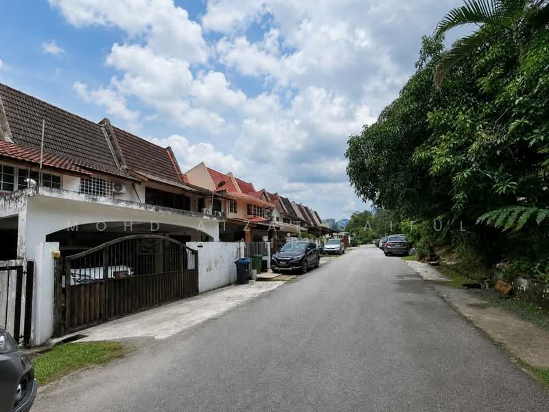 Rumah Teres 2 Tingkat untuk Dijual di Ampang Jaya (Ampang) - Mohd Aizat Saiful Bahri - Exterior - PropertyGuru.com.my