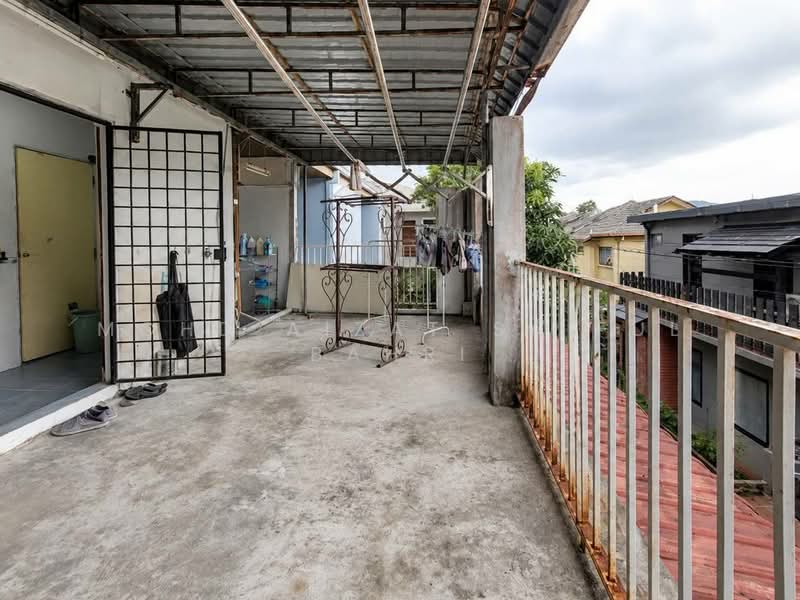 Rumah Teres 2 Tingkat untuk Dijual di Ampang Jaya (Ampang) - Mohd Aizat Saiful Bahri - Balcony - PropertyGuru.com.my
