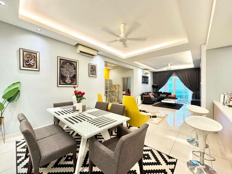 Kondominium untuk Dijual di Sri Putramas III / Royal Regent - Xue Bajis - Dining Room - PropertyGuru.com.my