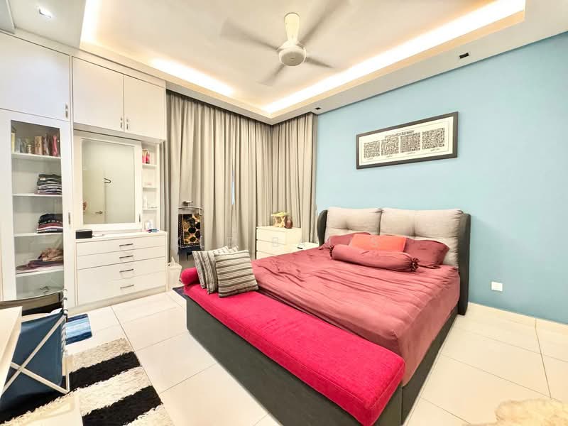 Kondominium untuk Dijual di Sri Putramas III / Royal Regent - Xue Bajis - Bedroom - PropertyGuru.com.my