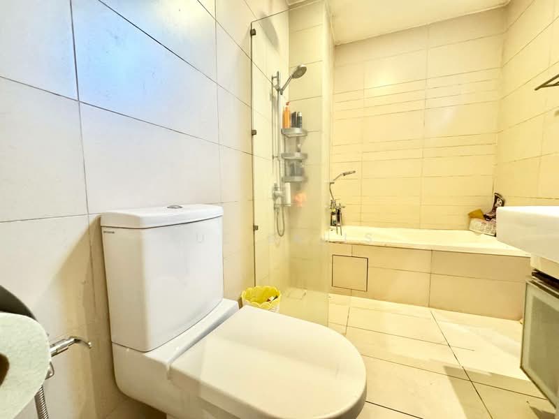 Kondominium untuk Dijual di Sri Putramas III / Royal Regent - Xue Bajis - Bathroom - PropertyGuru.com.my