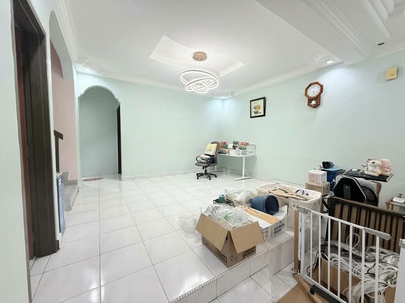 Rumah Teres 2 Tingkat untuk Dijual di Johor Bahru (Johor) - Sam Chai - Living Room - PropertyGuru.com.my