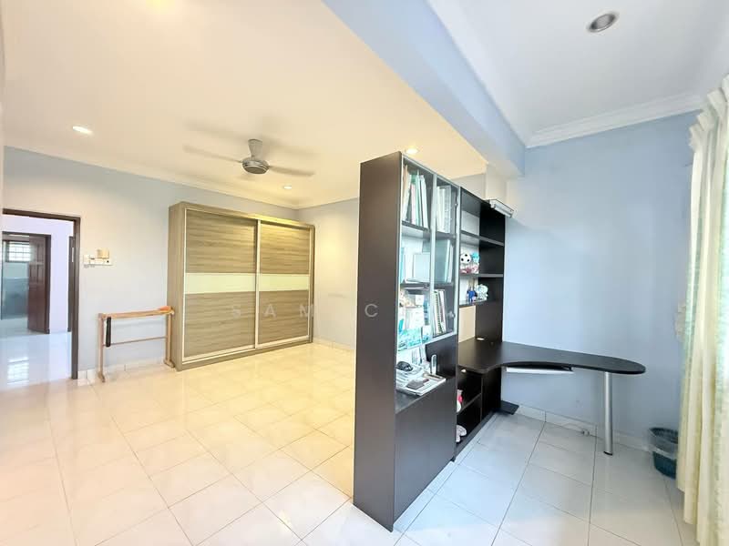 Rumah Teres 2 Tingkat untuk Dijual di Johor Bahru (Johor) - Sam Chai - Study - PropertyGuru.com.my