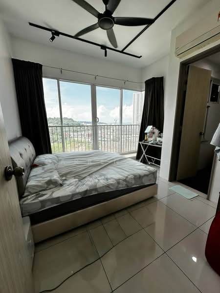 Condominium for Sale at The Clovers - Darren Lye - Bedroom - PropertyGuru.com.my