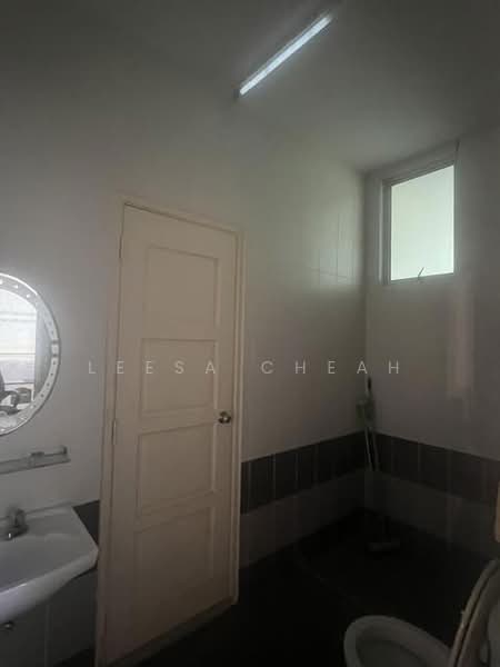 Semi-Detached House for Sale in Bandar Laguna Merbok (Sungai Petani) - Leesa Cheah - Bathroom - PropertyGuru.com.my