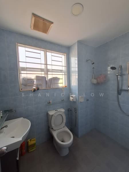 Rumah Teres 2.5 Tingkat untuk Dijual di Taman Puchong Impian (Puchong) - Shanice Low - Bathroom - PropertyGuru.com.my