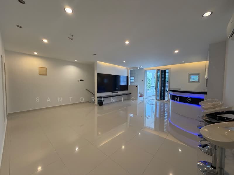 Rumah Teres 3 Tingkat untuk Dijual di Johor Bahru (Johor) - Santorinic Wang - Living Room - PropertyGuru.com.my