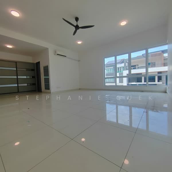 Semi-Detached House for Rent in Bandar Botanic (Klang) - Stephanie Quek - Living Room - PropertyGuru.com.my