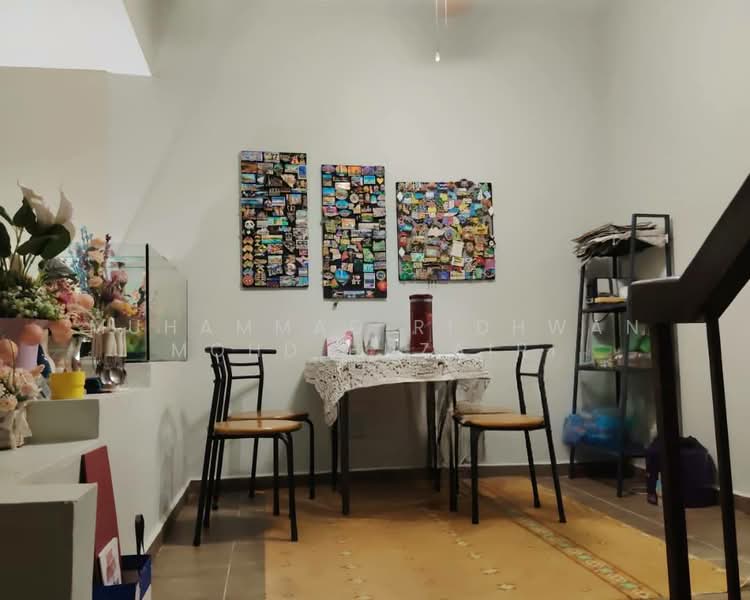 Rumah Teres 2.5 Tingkat untuk Dijual di Ampang Jaya (Ampang) - Muhammad Ridhwan Mohd Huzairi - Dining Room - PropertyGuru.com.my