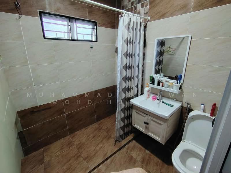 Rumah Teres 2.5 Tingkat untuk Dijual di Ampang Jaya (Ampang) - Muhammad Ridhwan Mohd Huzairi - Bathroom - PropertyGuru.com.my