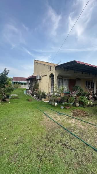 Rumah Berkembar untuk Dijual di Bandar Baru Bangi (Selangor) - Hamdan Ghazali - Exterior - PropertyGuru.com.my