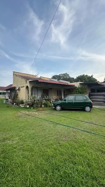 Rumah Berkembar untuk Dijual di Bandar Baru Bangi (Selangor) - Hamdan Ghazali - Exterior - PropertyGuru.com.my