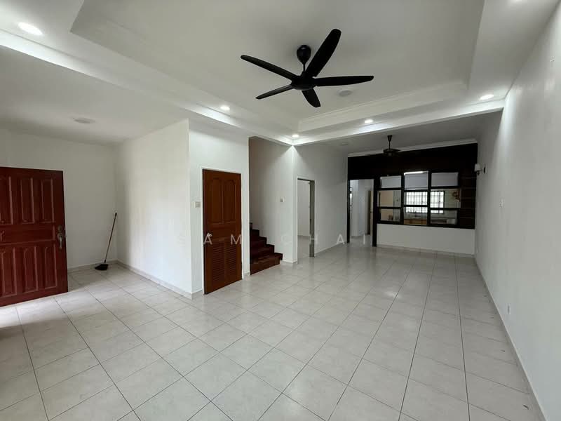 Rumah Teres 2 Tingkat untuk Dijual di Taman Impian Emas (Skudai) - Sam Chai - Living Room - PropertyGuru.com.my