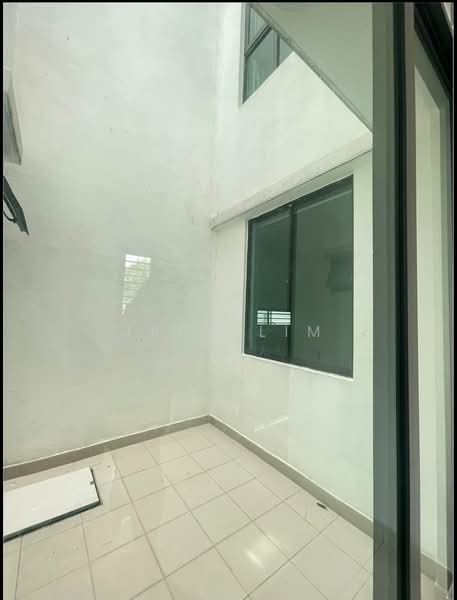 Semi-Detached House for Rent in Telok Panglima Garang (Selangor) - Jack Lim - Balcony - PropertyGuru.com.my