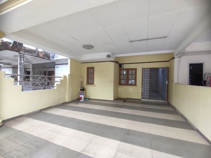 Rumah Teres 2 Tingkat untuk Dijual di Taman Sungai Besi Indah (Seri Kembangan) - Nick Wong - Exterior - PropertyGuru.com.my